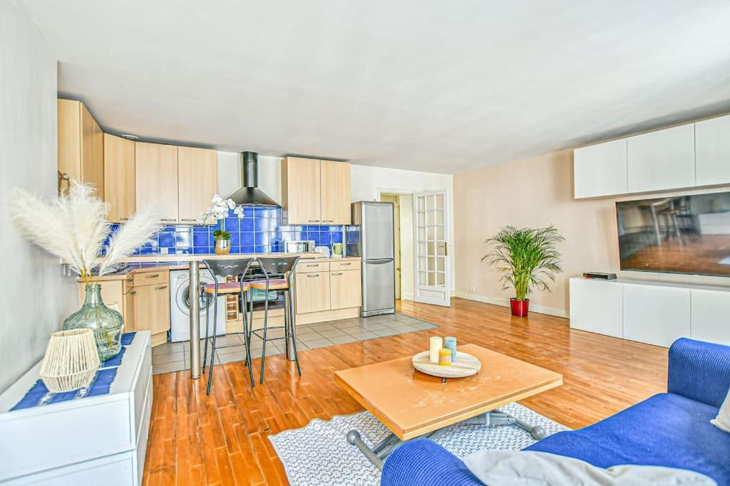 Bright Parisian Flat - Marais Apartment Ngoại thất bức ảnh